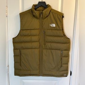 The North Face Men’s Vest - Olive - Never worn